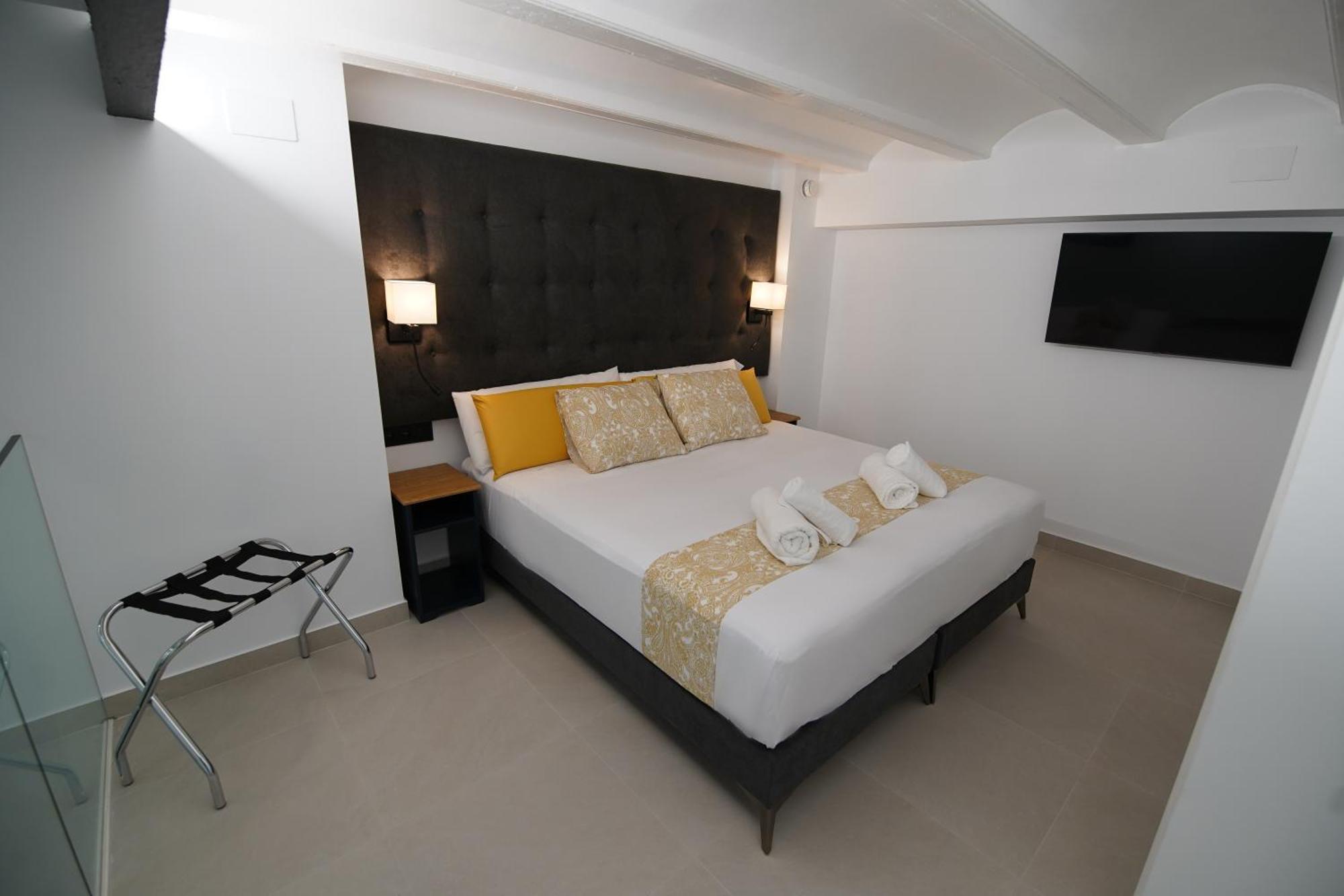 Bet Apartments - Suites Puerto Valenza Esterno foto