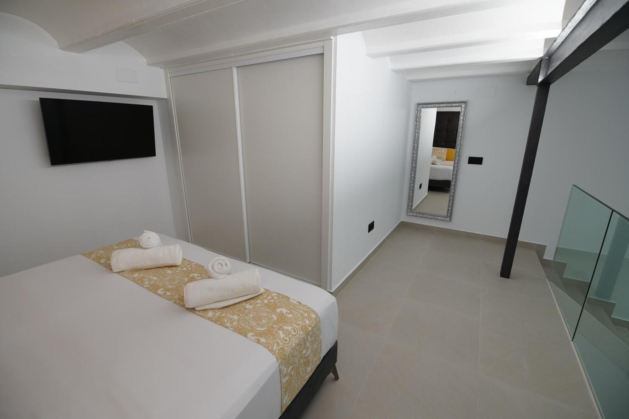 Bet Apartments - Suites Puerto Valenza Esterno foto