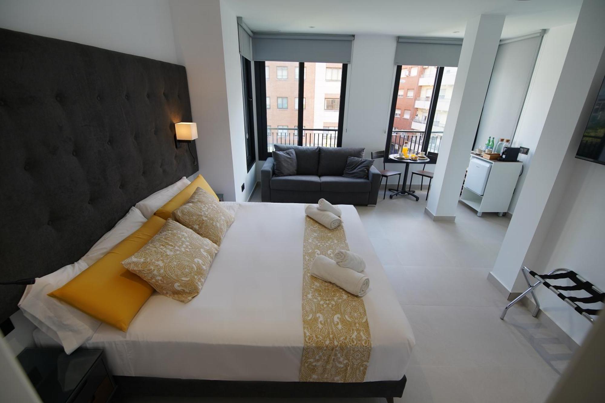 Bet Apartments - Suites Puerto Valenza Esterno foto